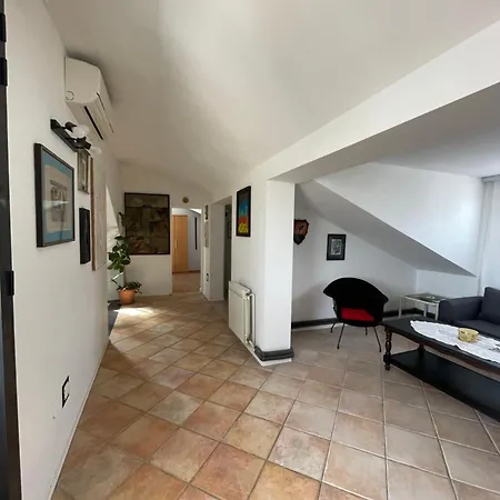 Arca Apartment *